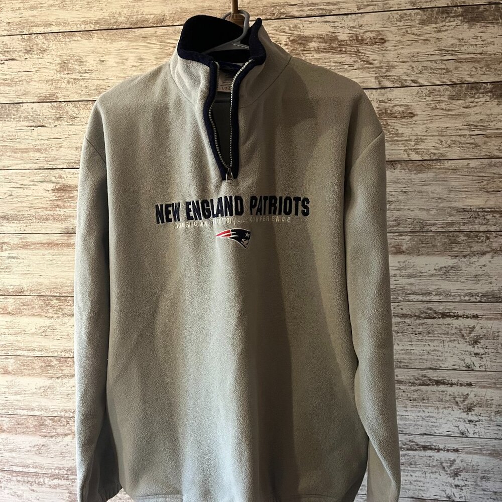 New England Patriots NFL Sweater   Size Large!